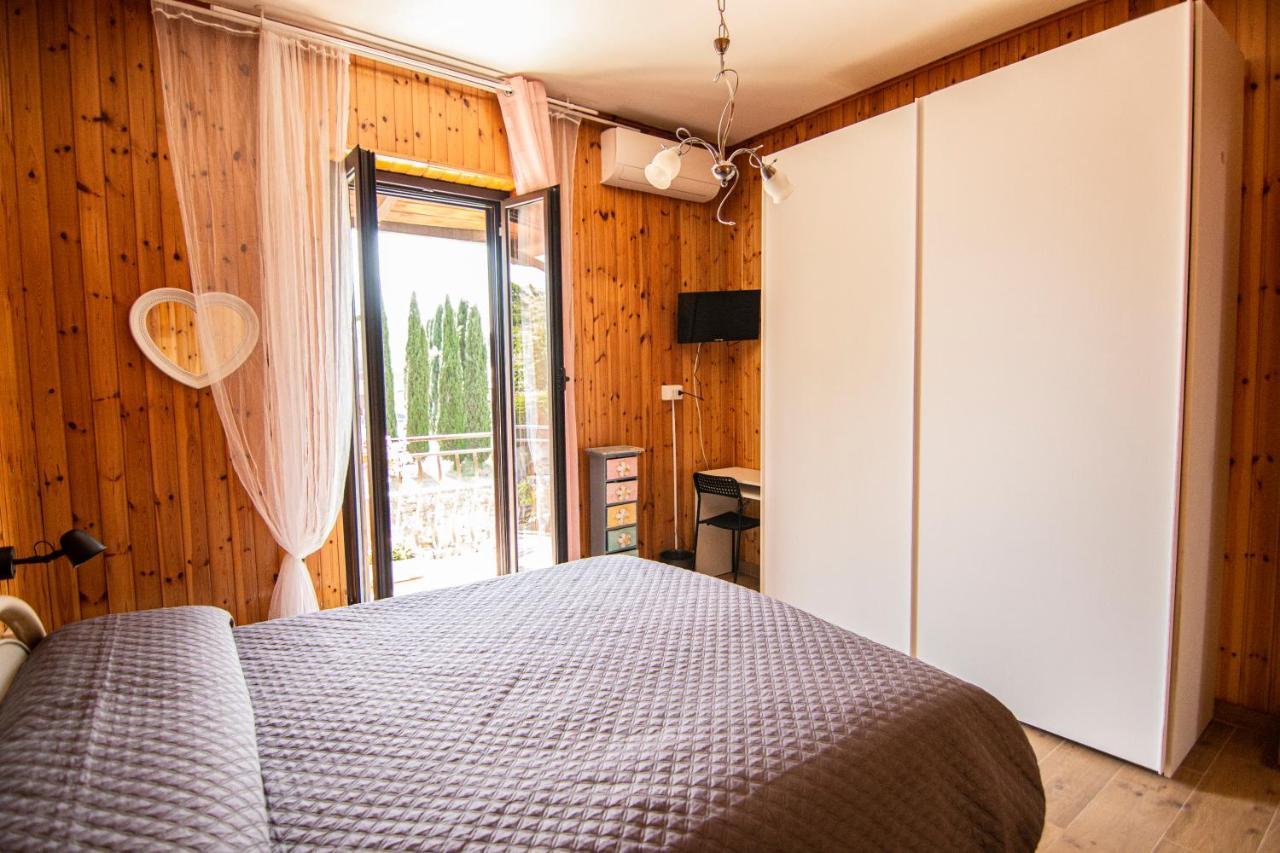 רומא Yourquadrarooms B&B מראה חיצוני תמונה