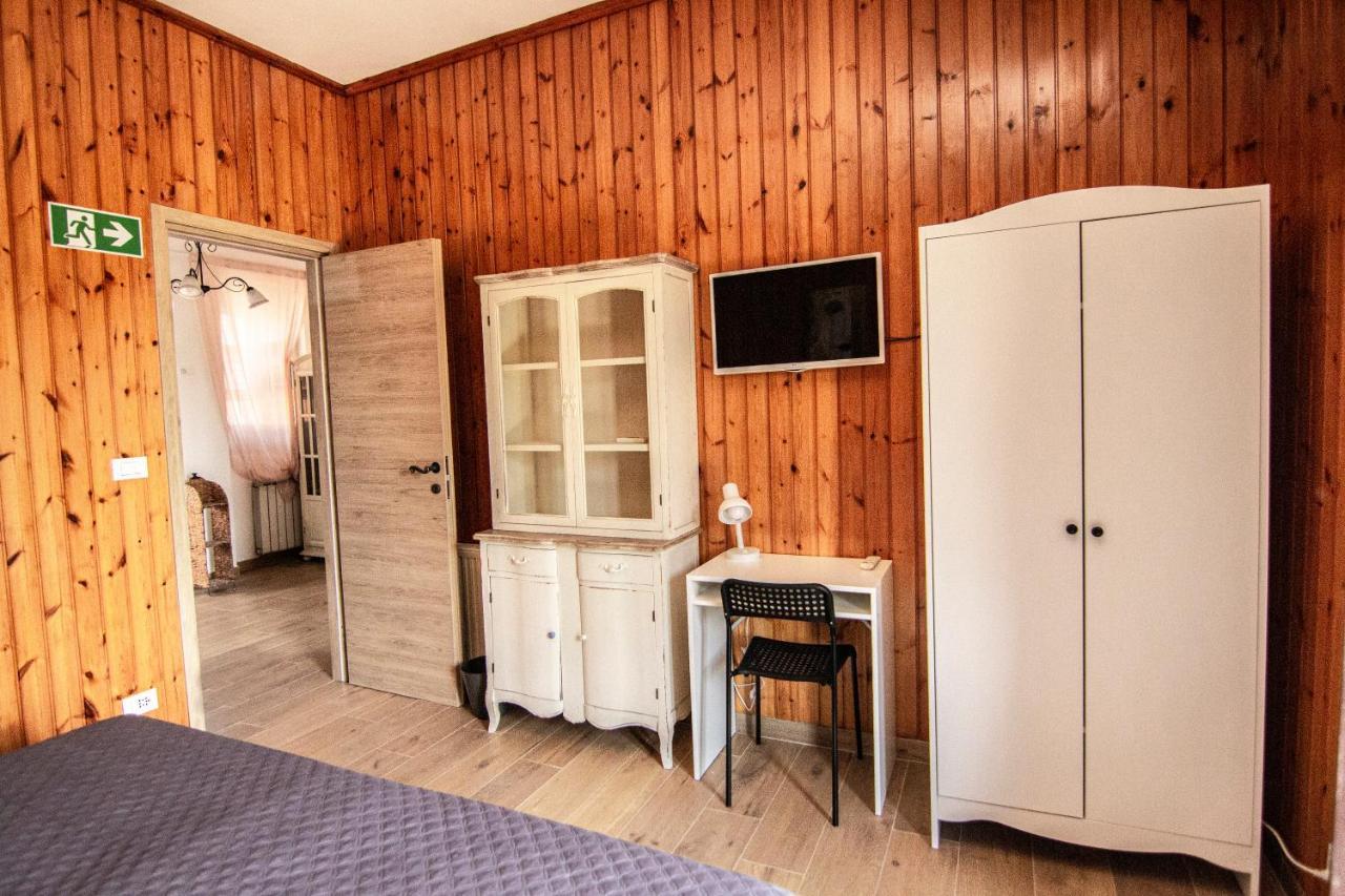 רומא Yourquadrarooms B&B מראה חיצוני תמונה